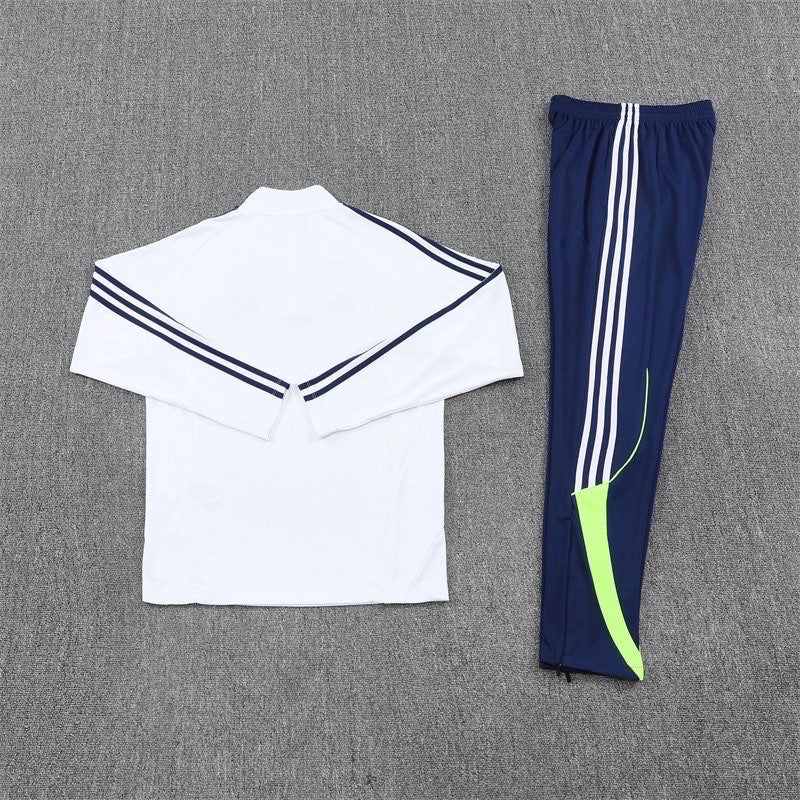 Real Madrid Tracksuit (25/26)