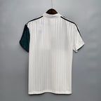 Liverpool Away (1995/96)