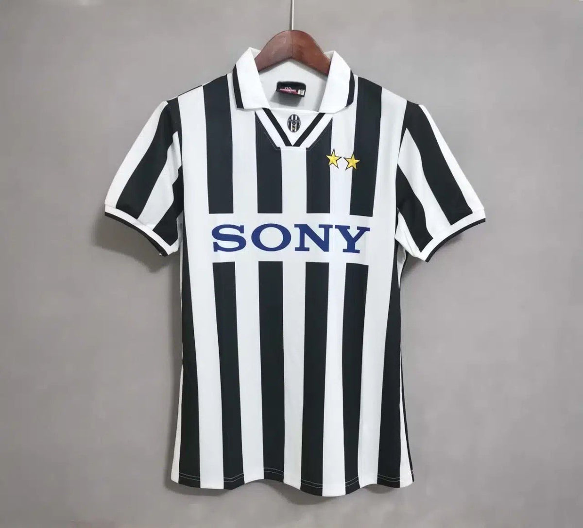 Juventus Home (1995/97)
