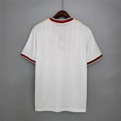 Liverpool Away (1986/87)