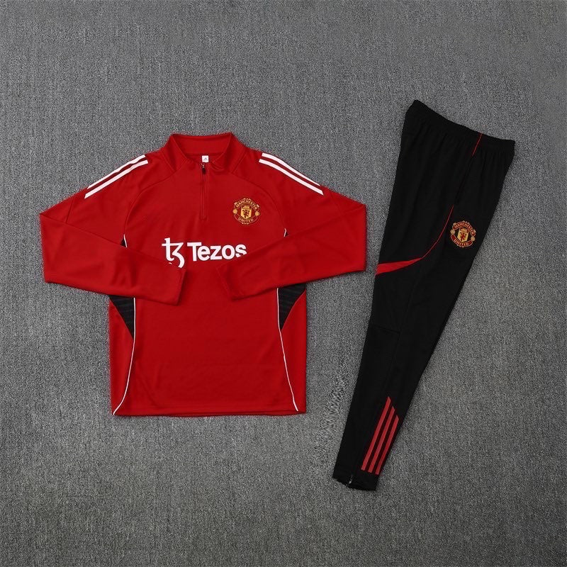 Manchester United Tracksuit (25/26)