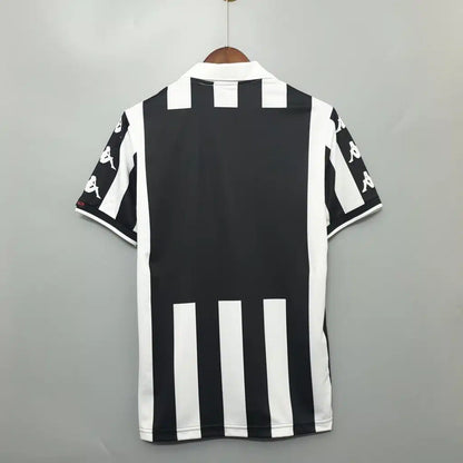 Juventus Home (1999/00)
