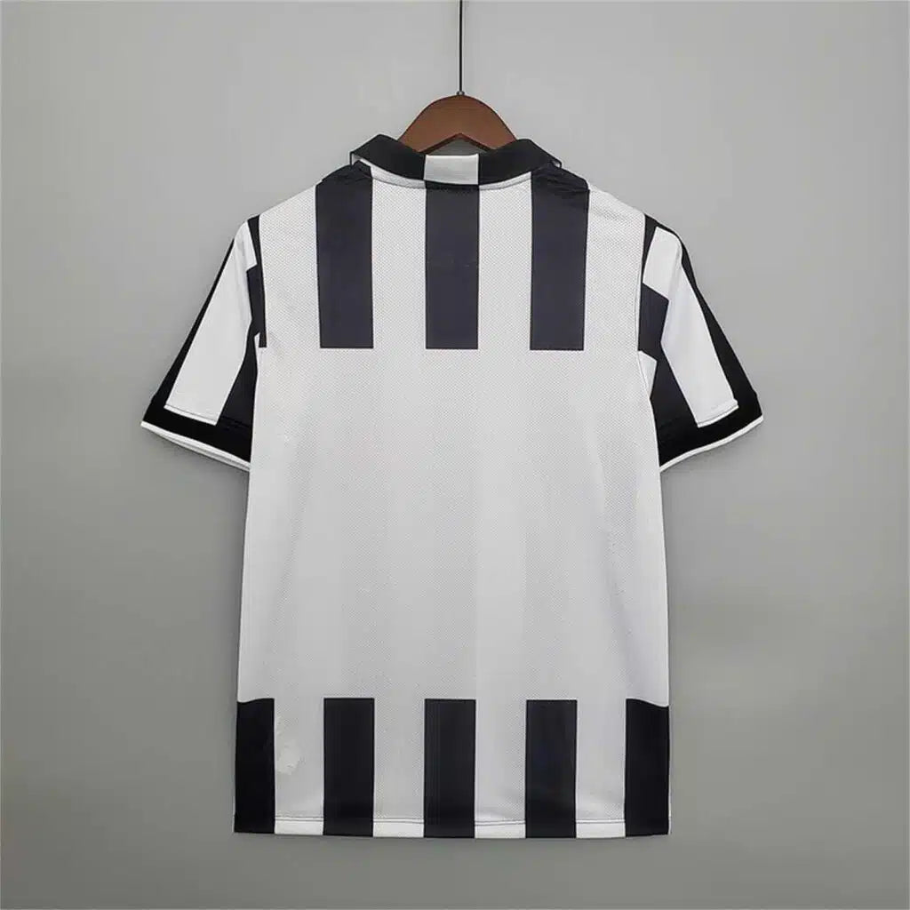 Juventus Home (2014/15)