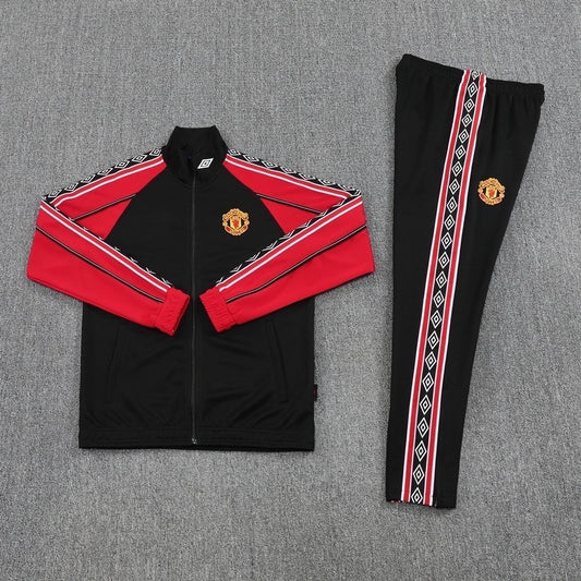 Manchester United Tracksuit (25/26)