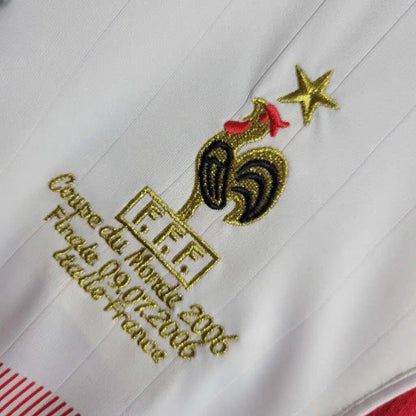 France Away (2006)