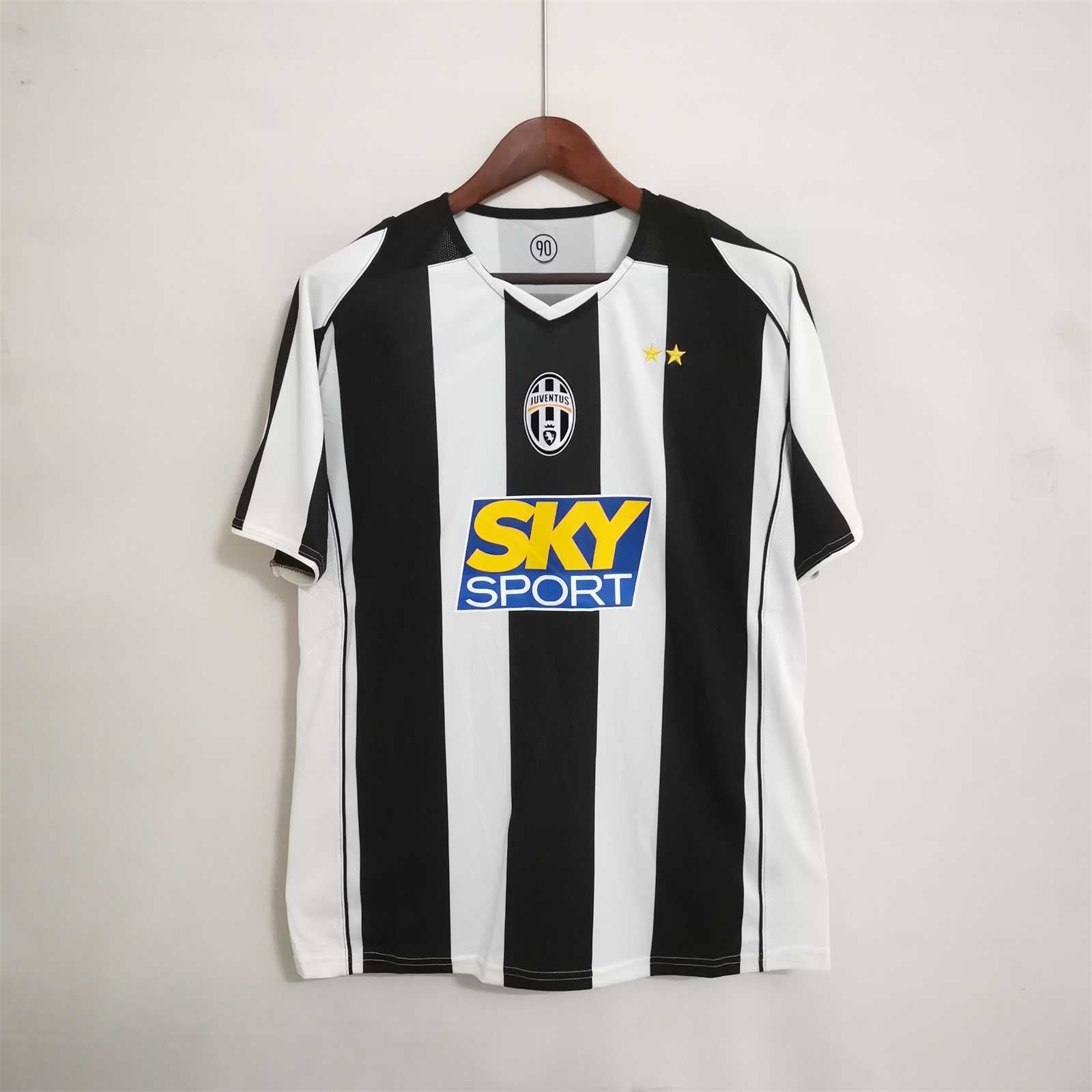 Juventus Home (2004/05)