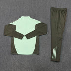 Real Madrid Tracksuit (25/26)