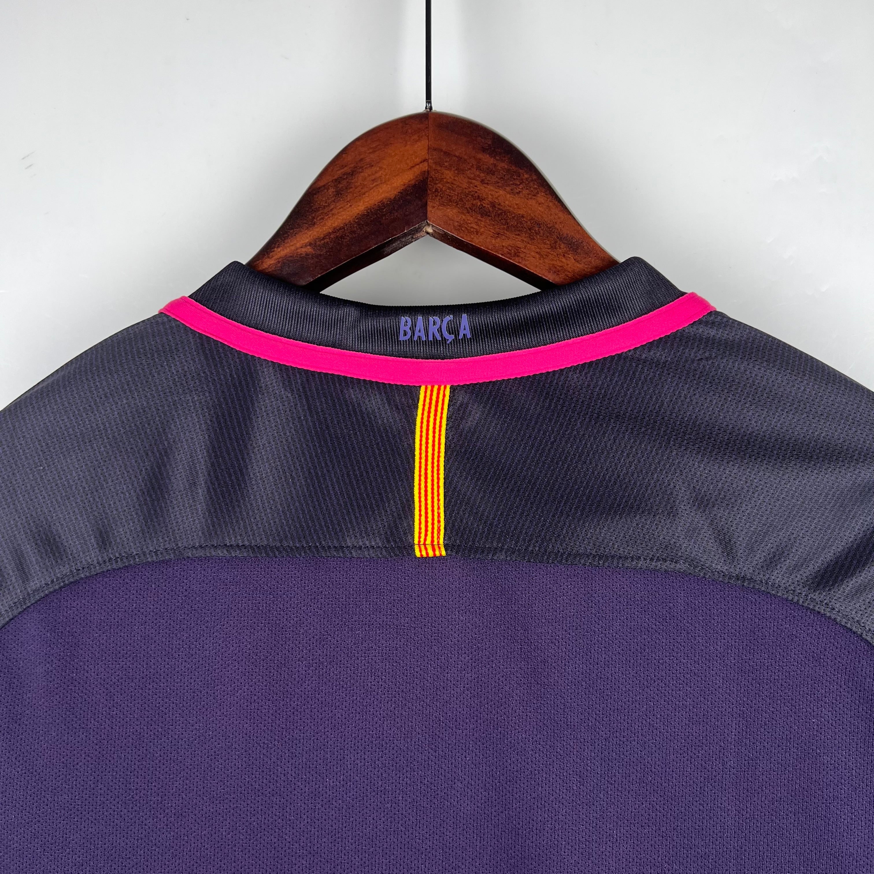 Barcelona Away (2016/17)