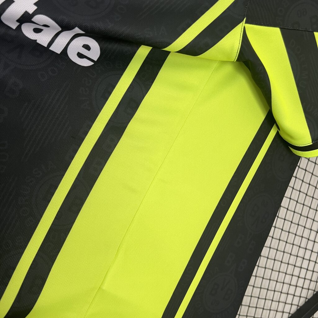 Dortmund Away (1996/97)