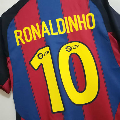 Barcelona Home (2003/04)