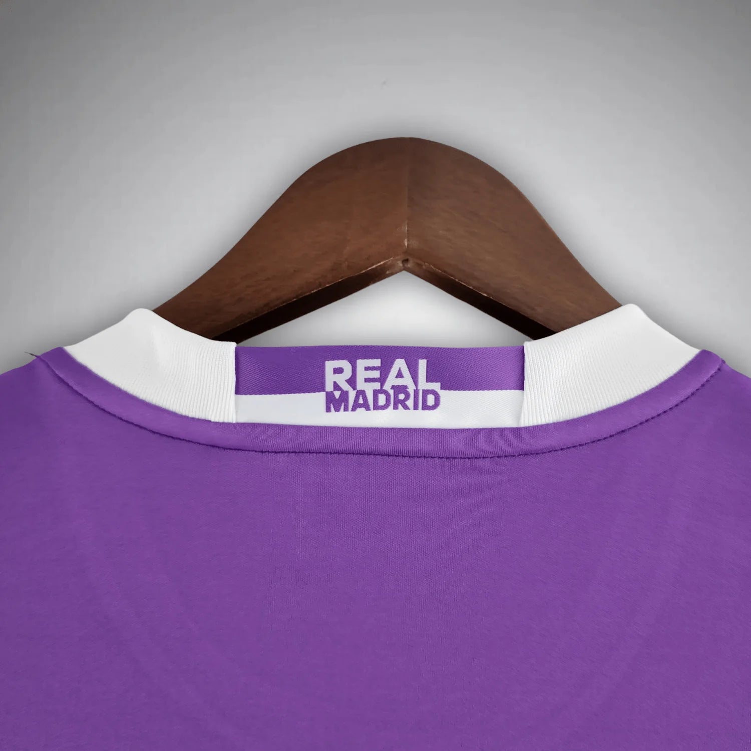 Real Madrid Away (2016/17)