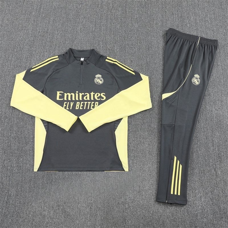 Real Madrid Tracksuit (25/26)
