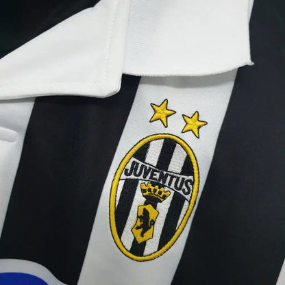 Juventus Home (1999/00)