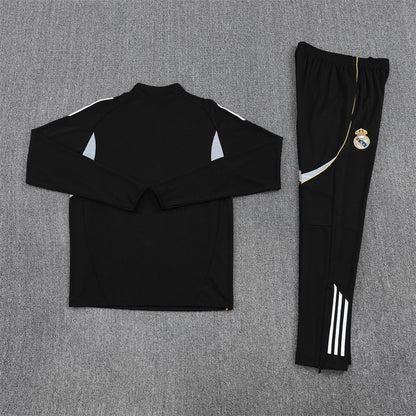 Real Madrid Tracksuit (25/26)