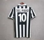 Juventus Home (1995/97)