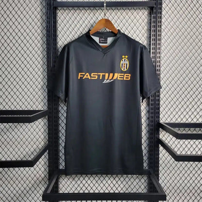 Juventus Away (2001/02)