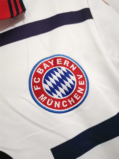 Bayern Munchen Away (1998/01)