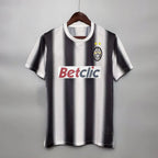 Juventus Home (2010/11)