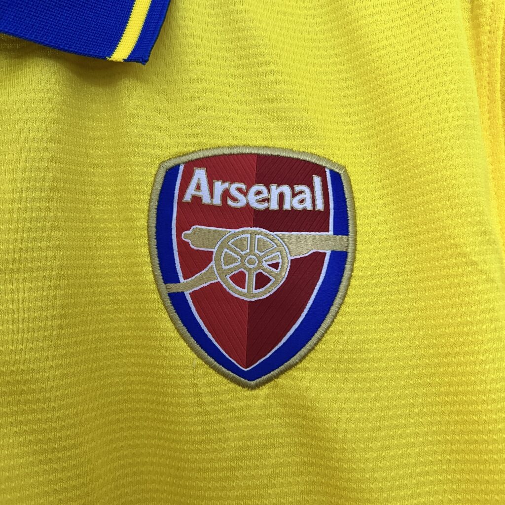 Arsenal Away (2013/14)