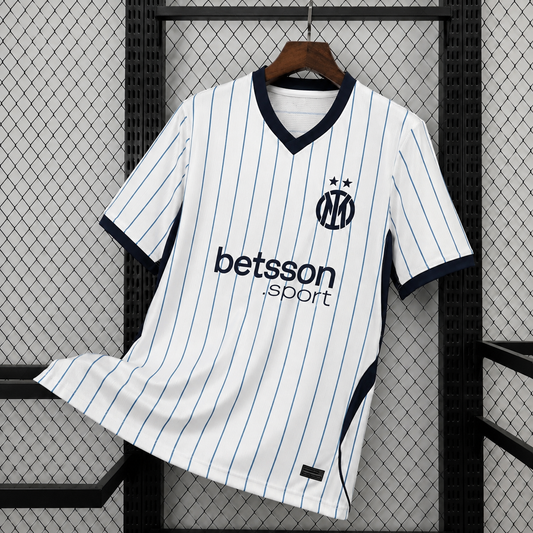 Inter Away (26/27)