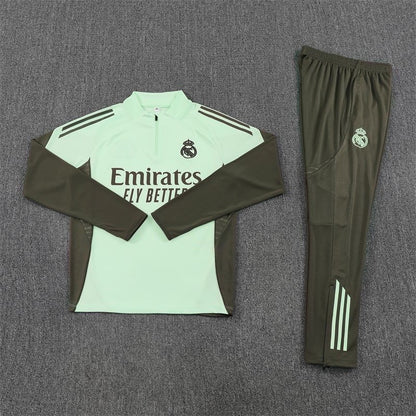 Real Madrid Tracksuit (25/26)