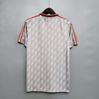 Liverpool Away (1990/91)