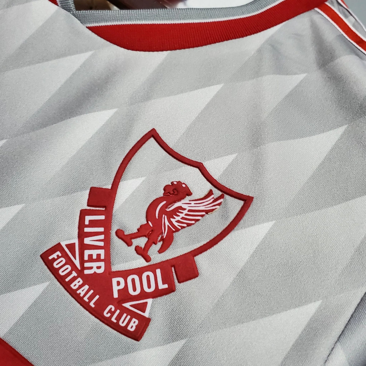 Liverpool Away (1990/91)