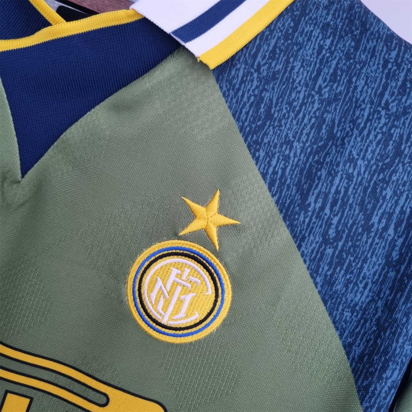 Inter Away (1995/96)