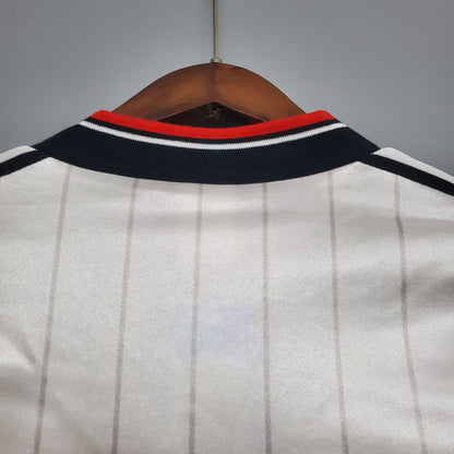 Manchester United Away (1982/83)