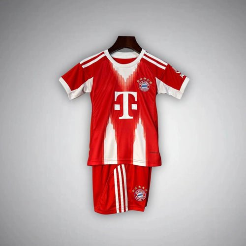 Bayern Munchen Domaći Dječji (25/26)