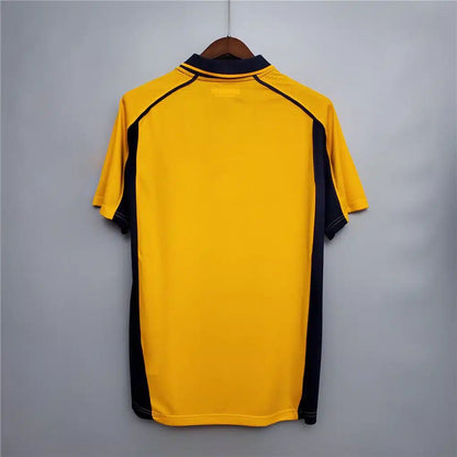 Liverpool Away (2000/01)
