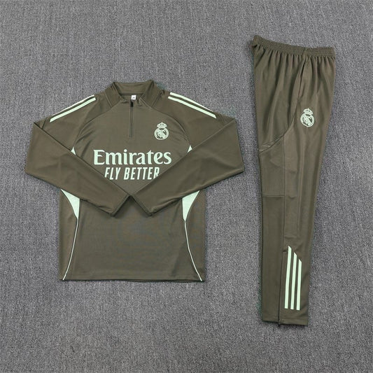 Real Madrid Tracksuit (25/26)