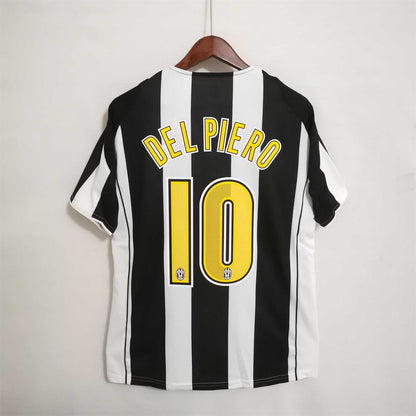 Juventus Home (2004/05)