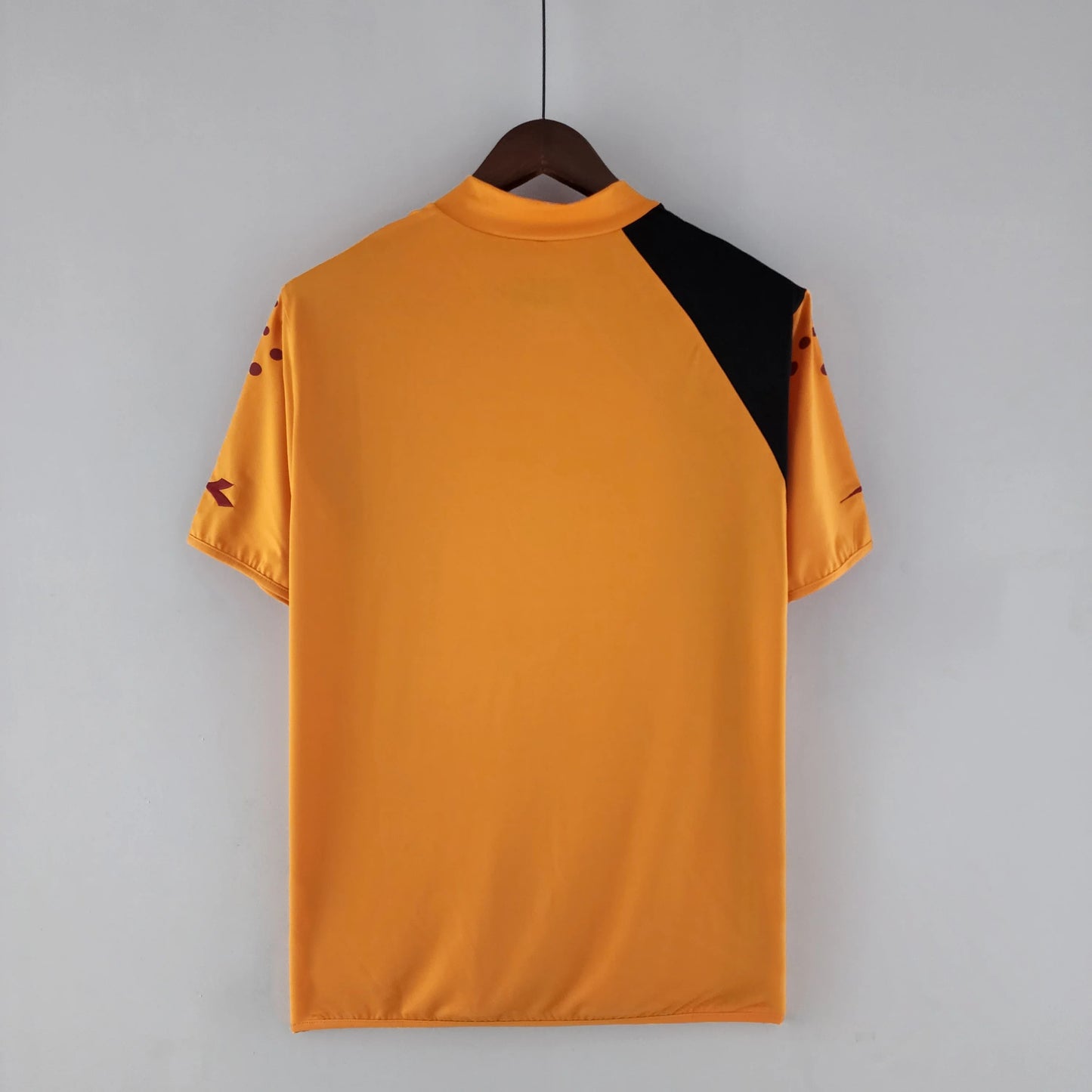 Roma Away (2005/06)