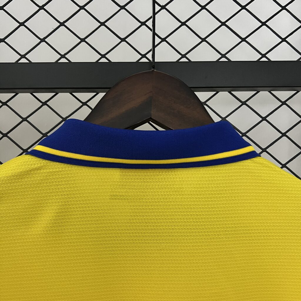 Arsenal Away (2013/14)